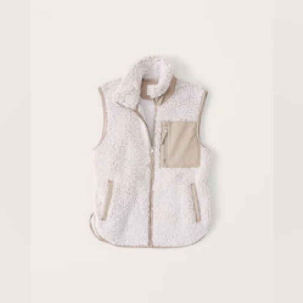 Abercrombie and Fitch Women's Cloud Sherpa Vest